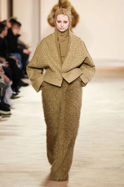 Look 42